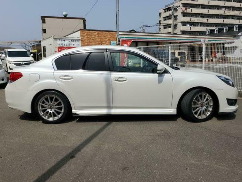 LEGACY B4