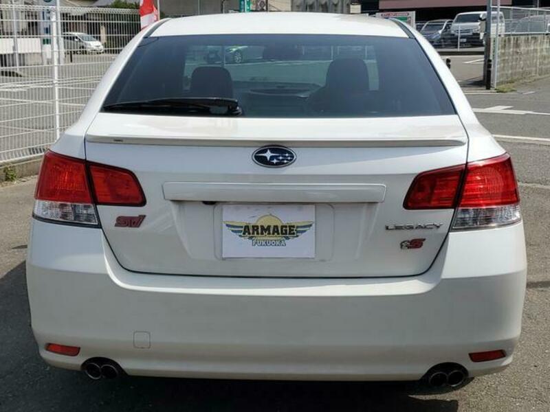 LEGACY B4