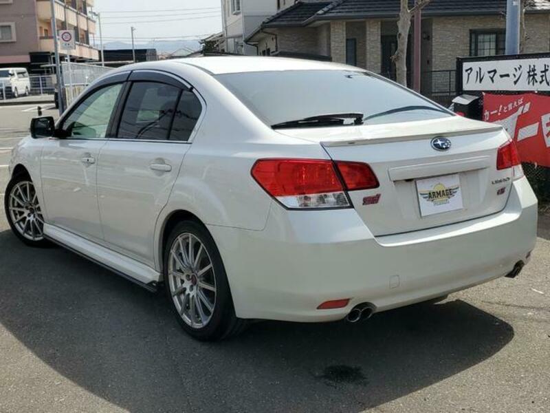 LEGACY B4