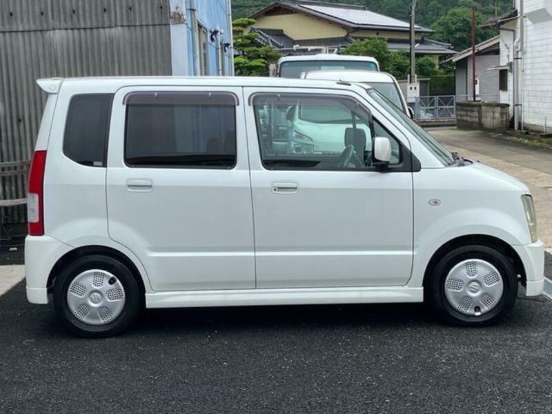 WAGON R