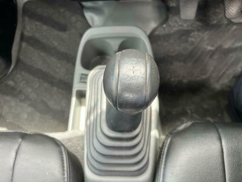CLIPPER TRUCK