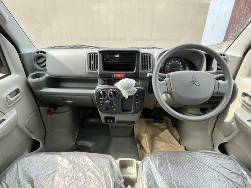 MINICAB VAN