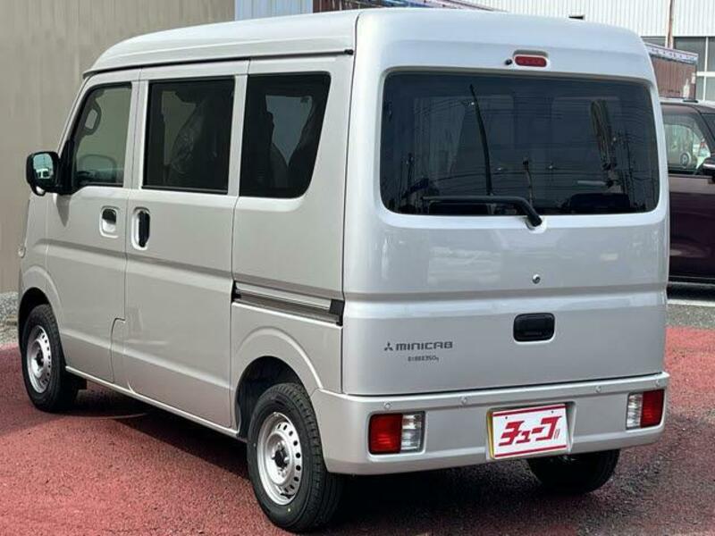 MINICAB VAN