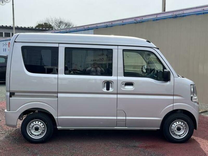 MINICAB VAN