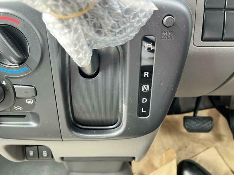 MINICAB VAN
