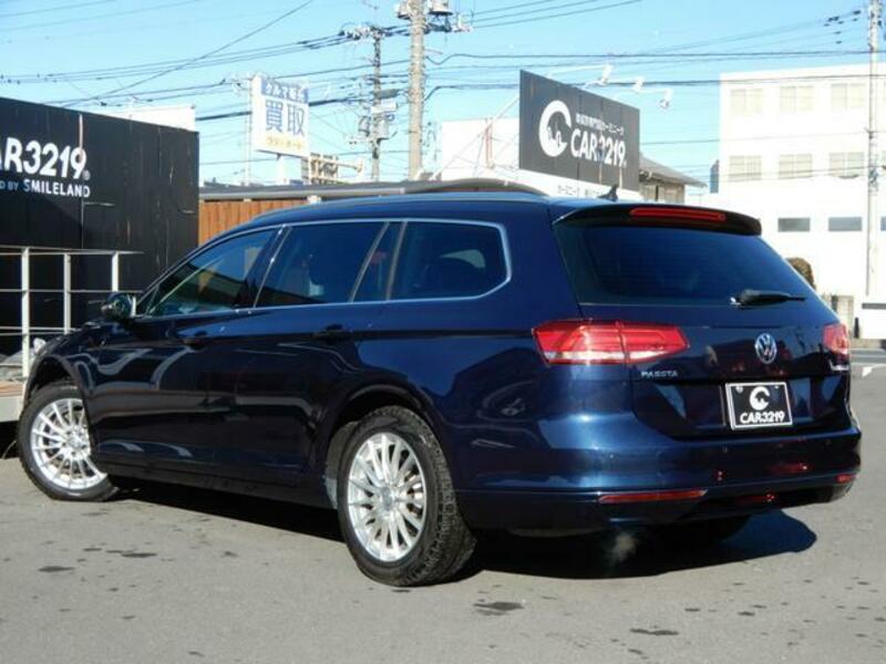 PASSAT VARIANT
