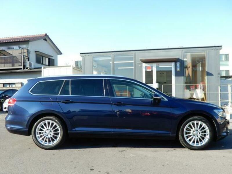 PASSAT VARIANT