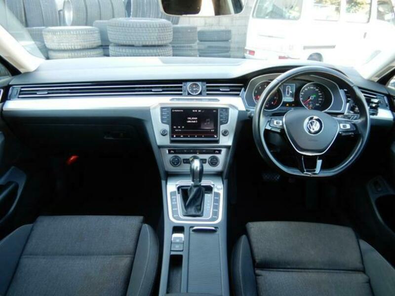 PASSAT VARIANT