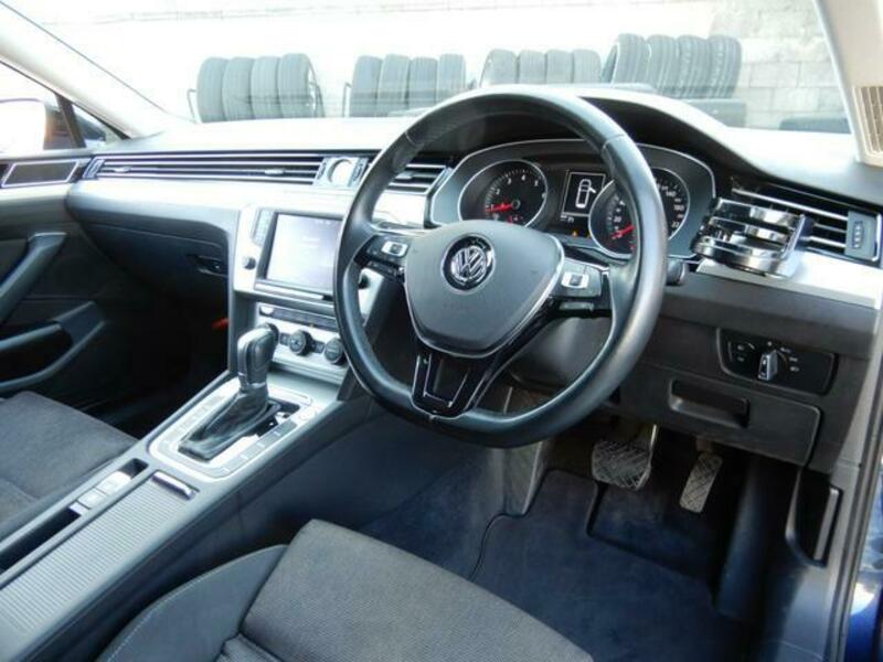 PASSAT VARIANT
