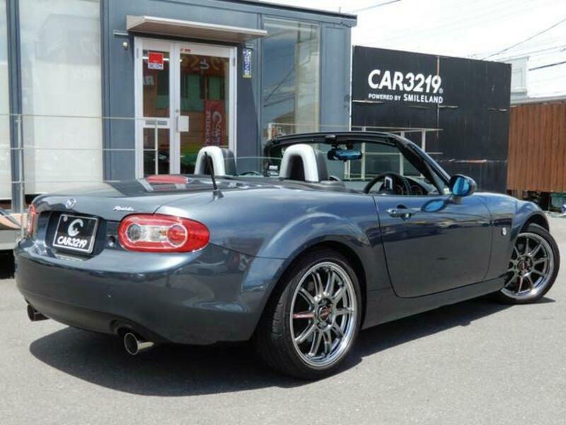 ROADSTER