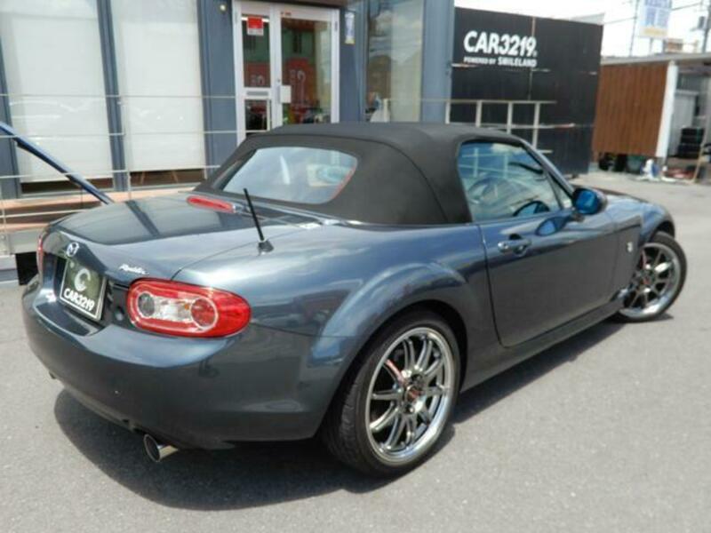ROADSTER