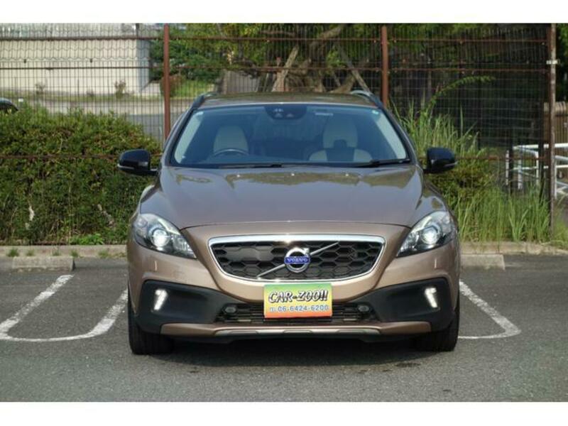 V40