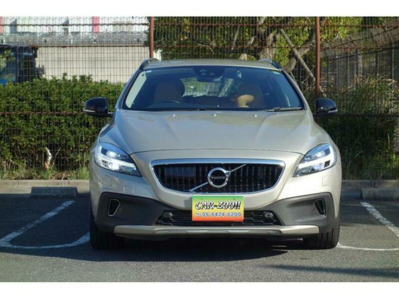 V40