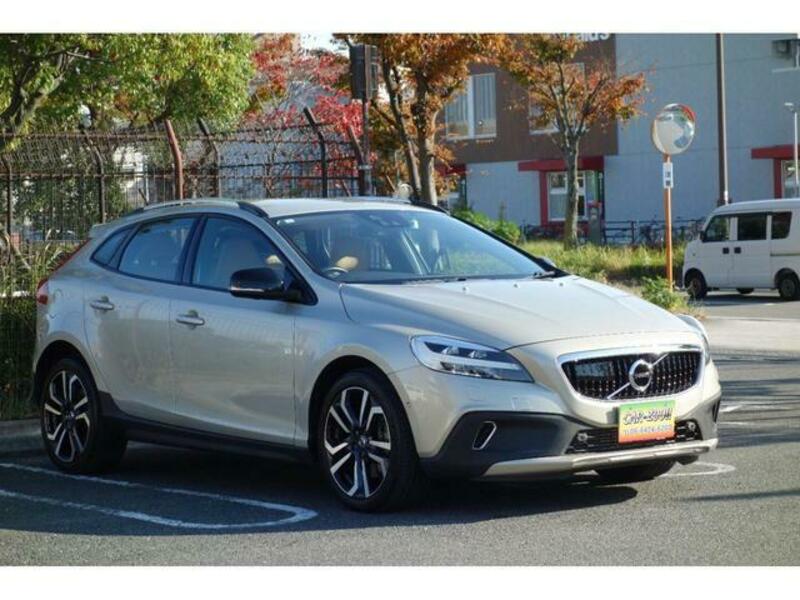 V40