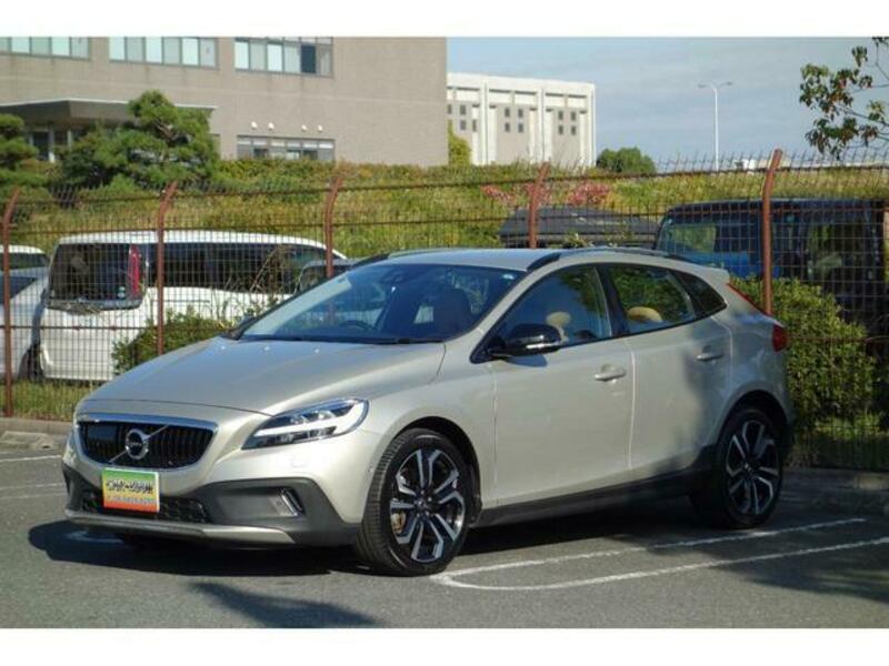 V40