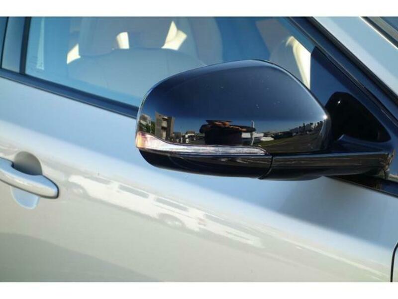 V40