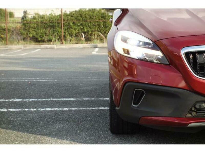 V40