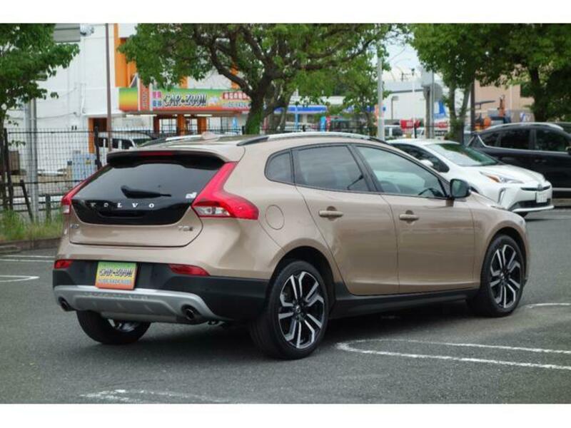 V40