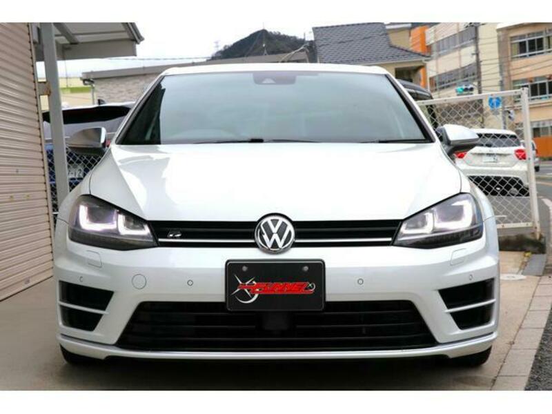 GOLF R