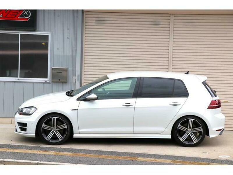 GOLF R
