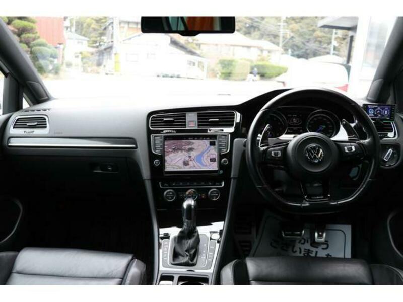 GOLF R