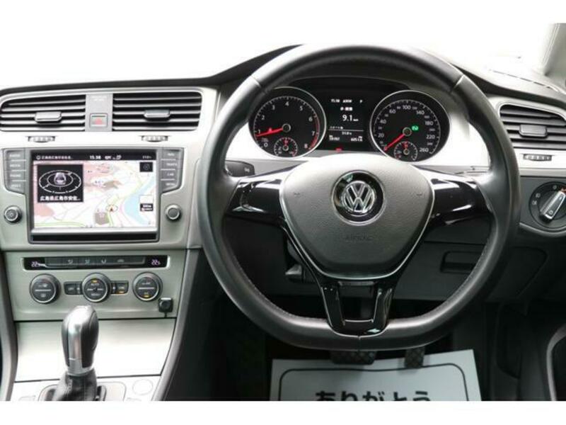 GOLF VARIANT