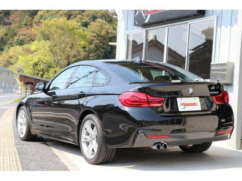 4 SERIES