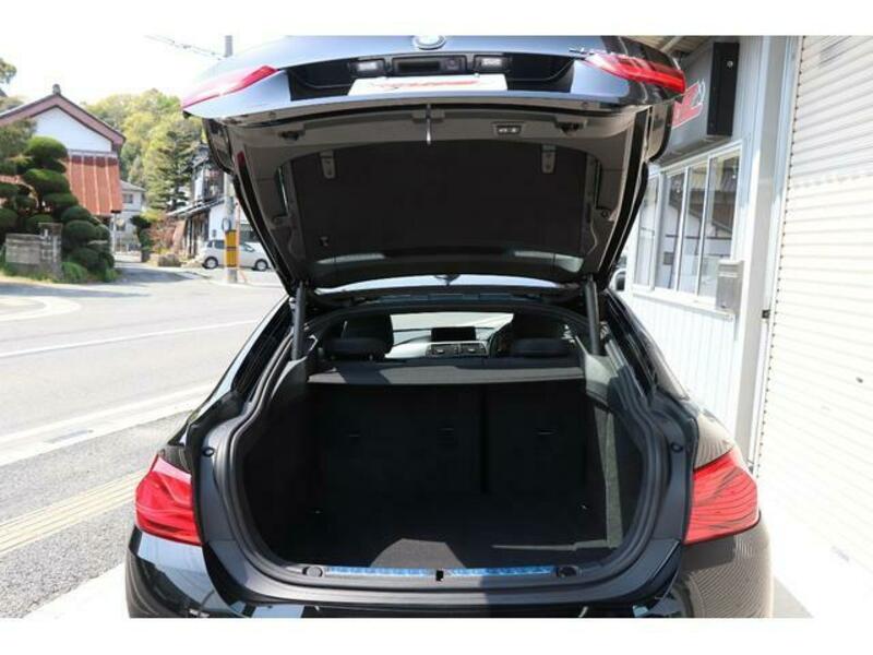 4 SERIES