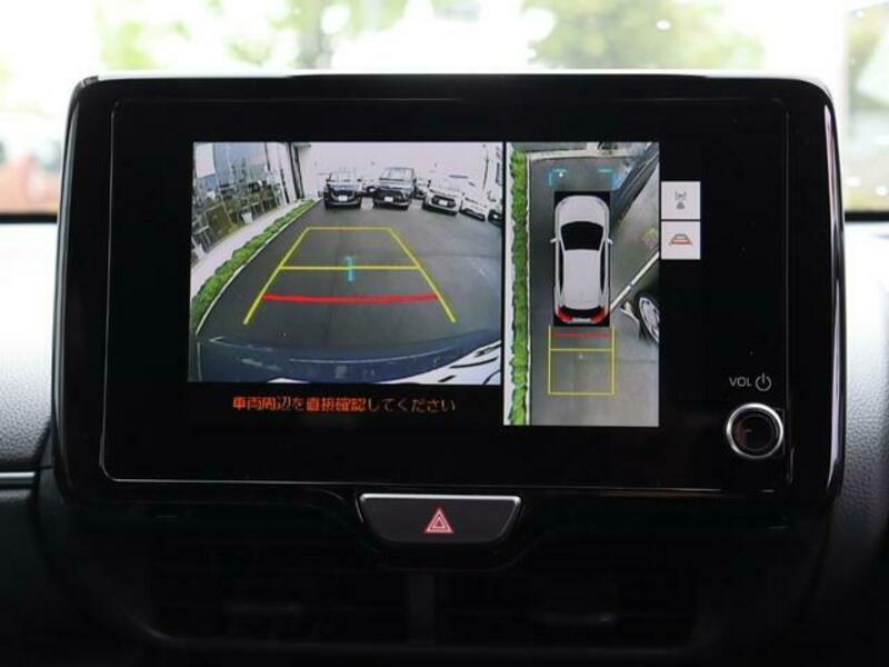 YARIS CROSS
