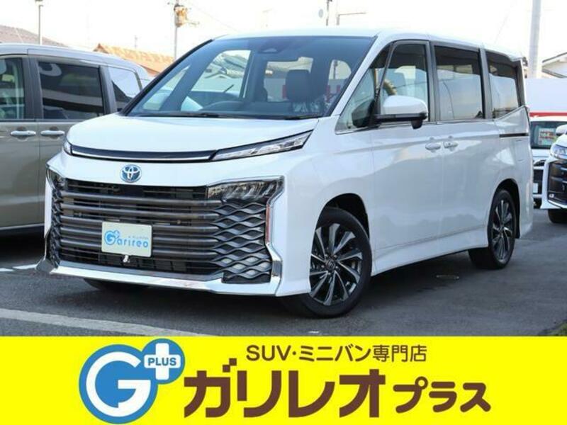 TOYOTA VOXY