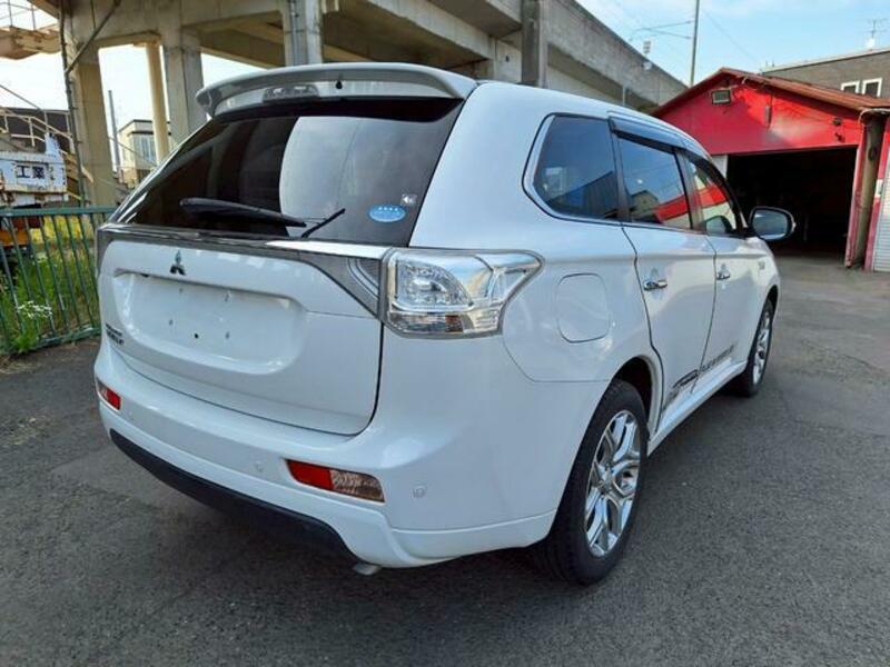 OUTLANDER PHEV