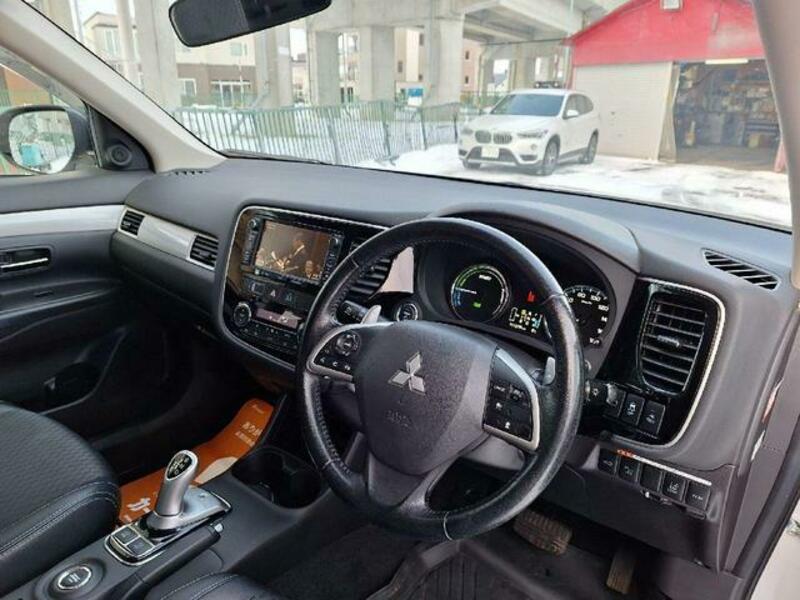 OUTLANDER PHEV