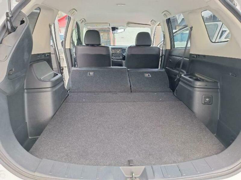 OUTLANDER PHEV