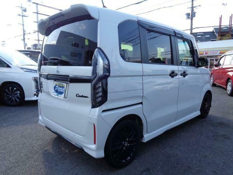 N BOX CUSTOM