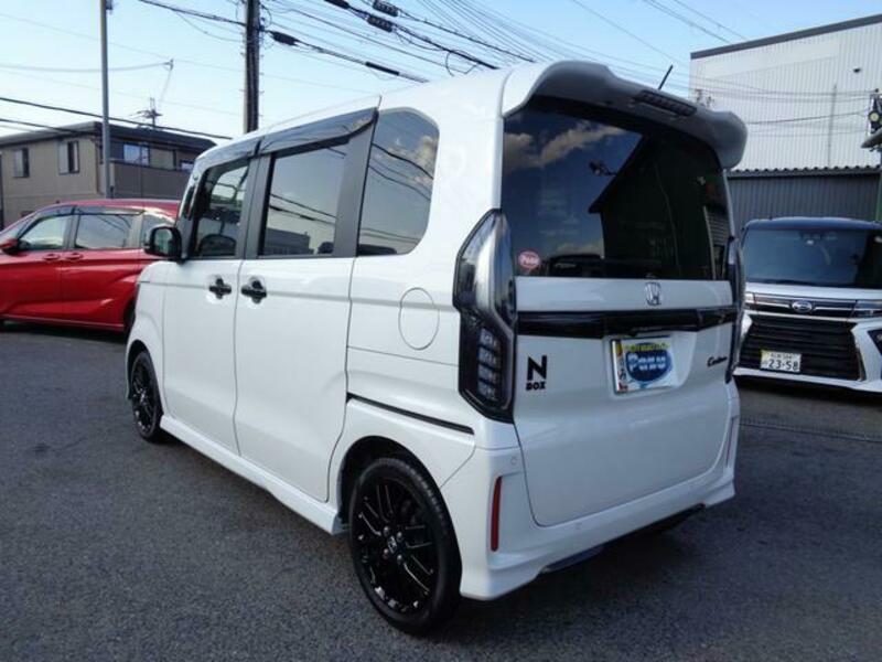 N BOX CUSTOM