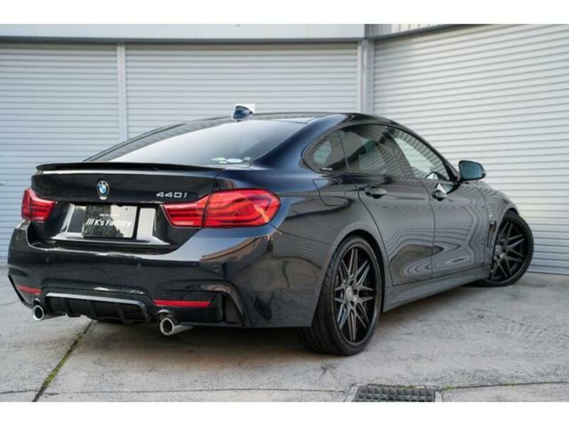4 SERIES
