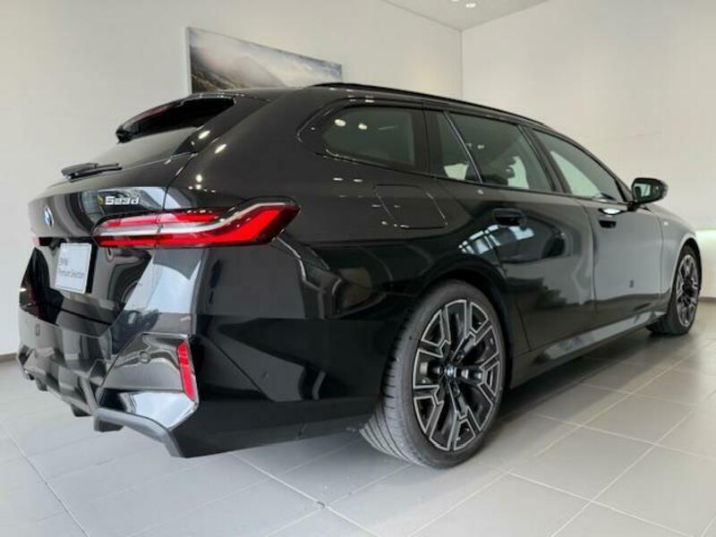 5 SERIES