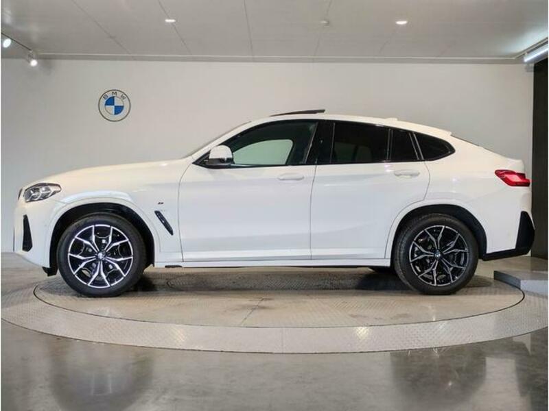X4