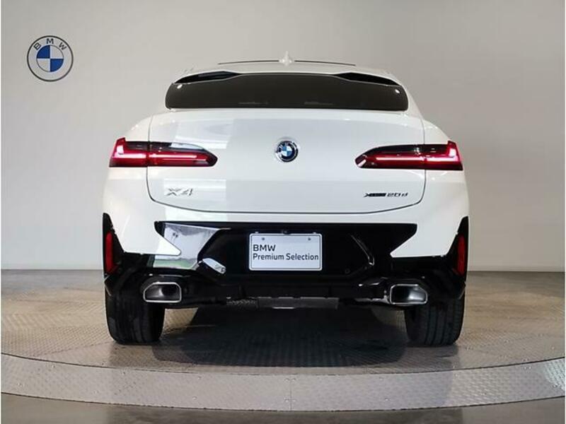 X4