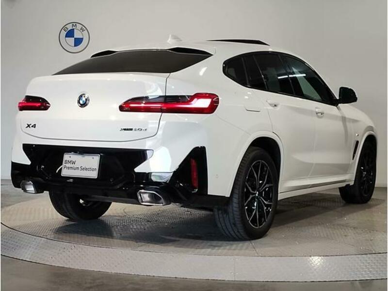 X4