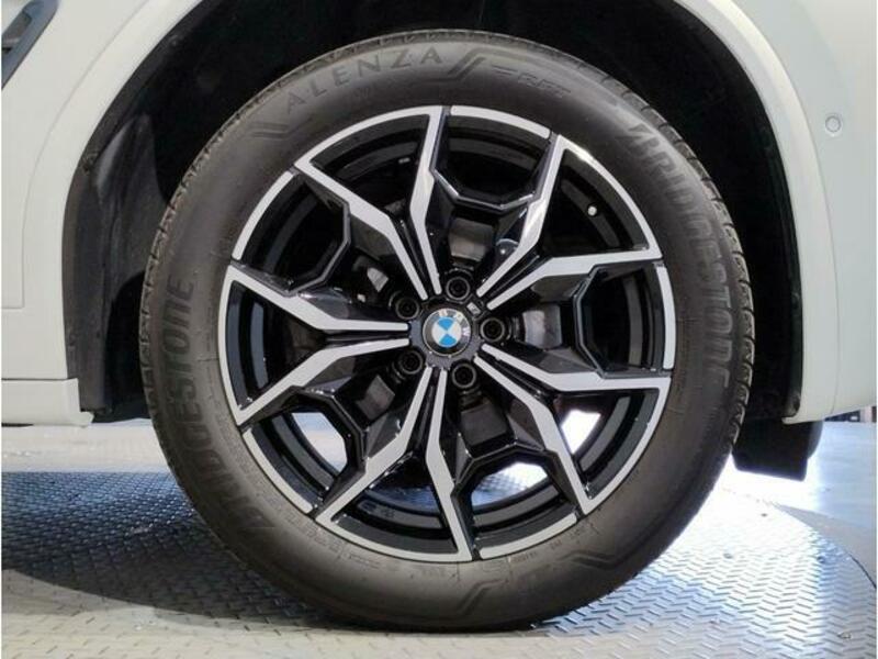 X4