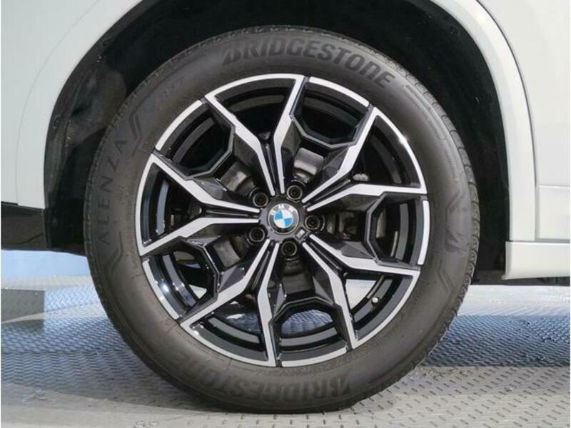X4