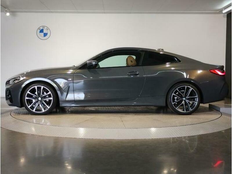 4 SERIES