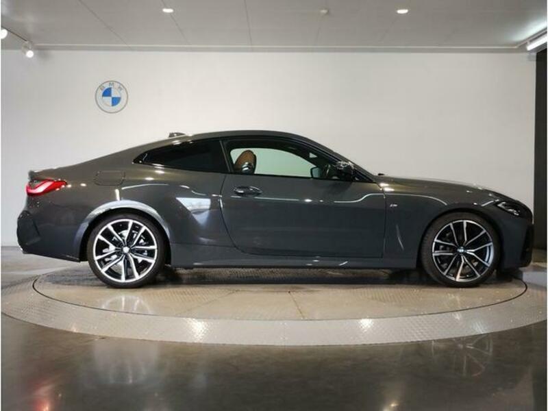 4 SERIES
