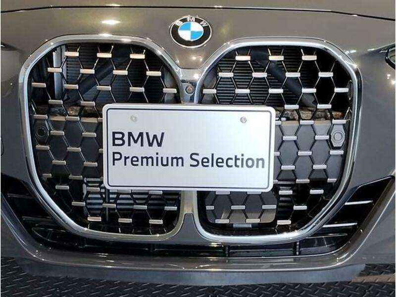 4 SERIES