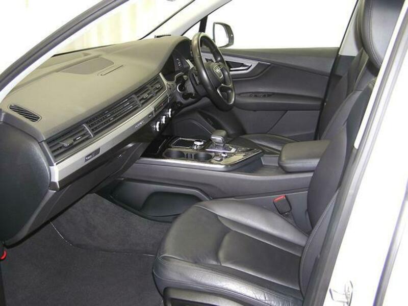 Q7