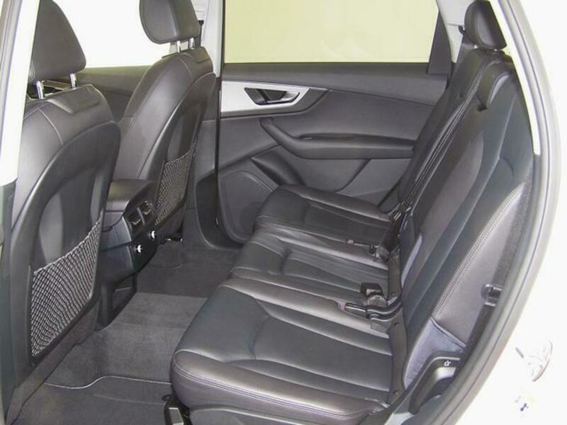 Q7
