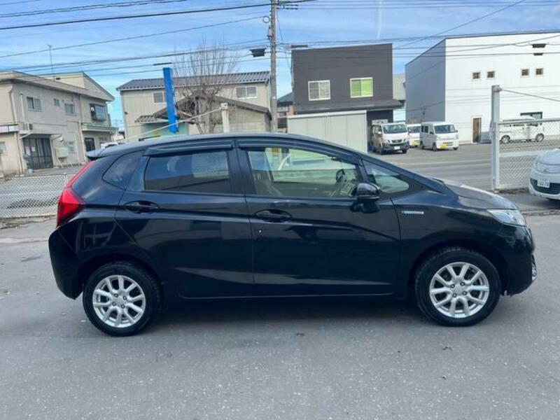 FIT HYBRID