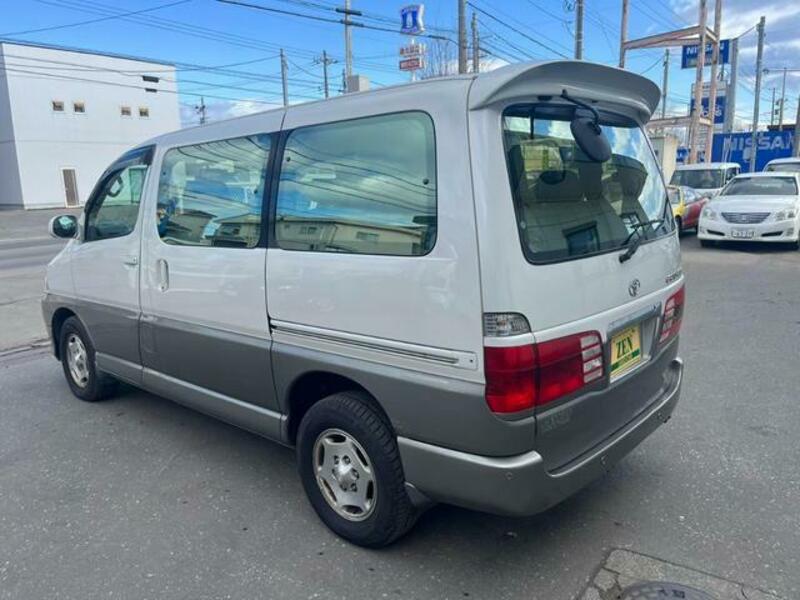 GRAND HIACE