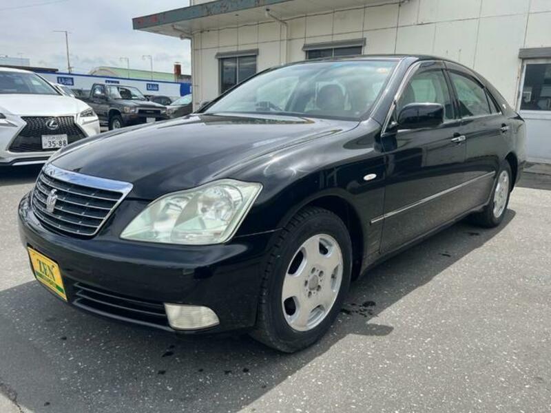 TOYOTA CROWN